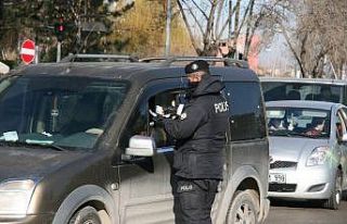 Polis kısıtlamanın sorunsuz sürmesi için yoğun...
