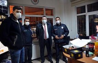 Polis ve Sağlık çalışanlarına yeni yıl ziyaret