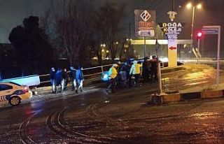 Polisin dur ihtarına uymadı kaza yaptı