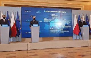 Polonya’da Covid-19 kısıtlamaları 31 Ocak’a...