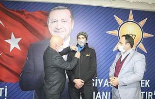 Recep Tayyip Erdoğan AK Partili oldu