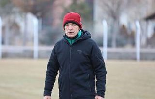 Rıza Çalımbay: “Adana maçını kazanmalıyız”