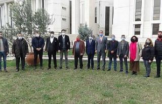 Roman dernekleri Erman Toroğlu hakkında adliyeye...
