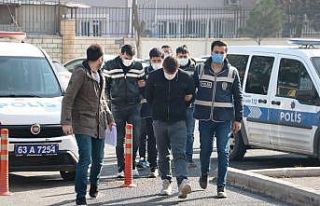 Şanlıurfa’da aranan 8 zanlı eş zamanlı operasyonla...