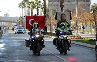 Şehit Fethi Sekin’in mesai arkadaşlarından kortej