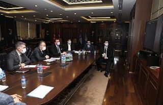 Şehre değer katan personele ödül