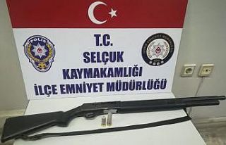 Selçuk İlçe Emniyet Müdürlüğü ekiplerinden...