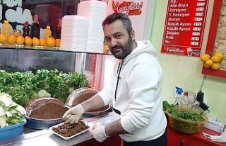 Ses sanatçısıydı, pandemi yüzünden çiğ köfteci...