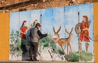 Seydikemer’de antik kent önündeki istinat duvarı...