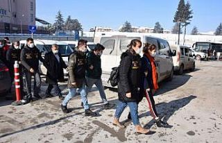 SGK’yı zarara uğratan 26 kişi polis operasyonuyla...