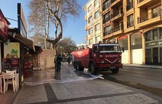 Sinop’ta sokaklar köpüklü suyla yıkandı