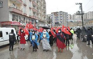 Şırnak anneleri, sağanak yağışa rağmen HDP’den...