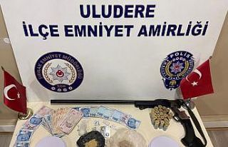 Şırnak’ta uyuşturucu ve kaçakçılık operasyonu:...