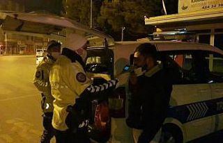 Sokak hayvanlarını beslemeye çıktı, 2.19 promil...