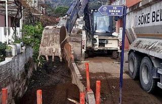 Söke Belediyesi Yenidoğan Deresi’ne el attı