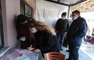 Şuhut pazarında korona denetimi