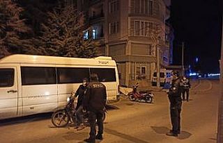 Şuhut’ta polis 56 saatlik kısıtlamada göz açtırmadı