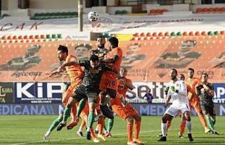 Süper Lig: Aytemiz Alanyaspor: 2 - Medipol Başakşehir:...