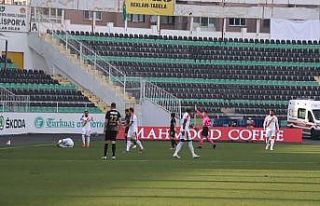 Süper Lig: Denizlispor: 0 - Göztepe: 0 (Maç devam...