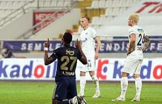 Süper Lig: Kasımpaşa: 0 - Fenerbahçe: 2 (İlk...