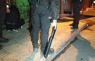 Şüpheli şahısların çantasından av tüfeği...