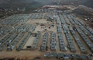 Suriye’de yapılan briket evler 3 milyon kişiye...