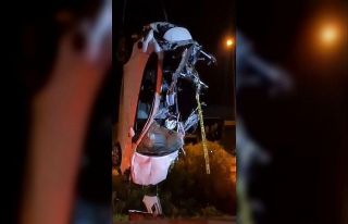 Takla atarak hurdaya dönen otomobilin sürücüsü...