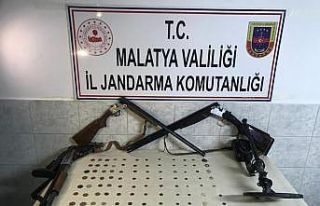 Tarihi eserlere müşteri arayan şahıs jandarmaya...