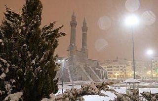 Tarihi kent meydanında mest eden görüntüler