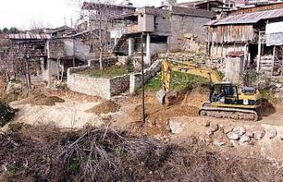 Tarsus Belediyesi, 60 yıllık yol hasretine son verdi
