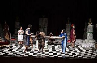 Tarsus Belediyesi Şehir Tiyatrosuna 3 ödül