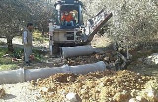 Tarsus’ta büz boru döşeme çalışmaları