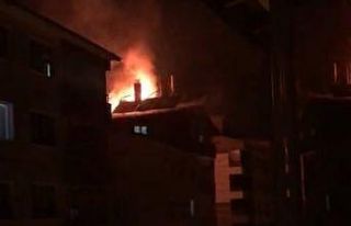 Tatvan’da çatı yangını