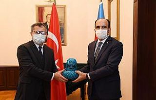 TDBB Başkanı Altay Azerbaycan Büyükelçisi’ni...