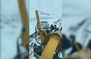 Tekman’da 30 köy yolu ulaşıma kapandı