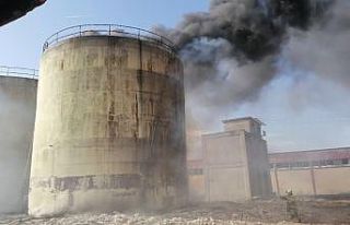 Âtıl fabrikanın yağ silolarında çıkan yangın...