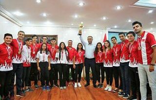 Toroslar Belediyesi Bocce Takımı, sezonu şampiyon...