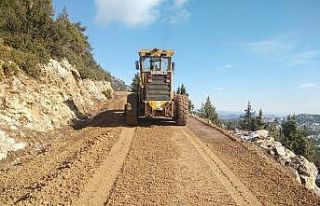Toroslar Belediyesi, yaylalarda ulaşımı rahatlatan...