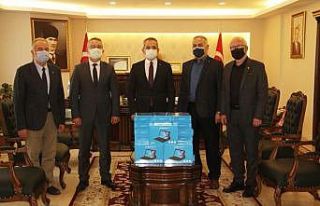 Tosya’da 55 adet tablet, ihtiyaç sahibi öğrencilere...