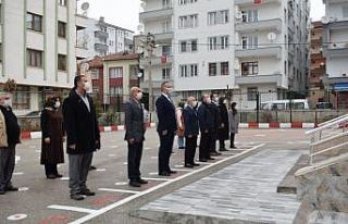 Tüm okullarda İstiklal marşı okundu