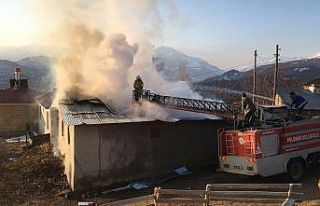 Tunceli’de köy evinde yangın