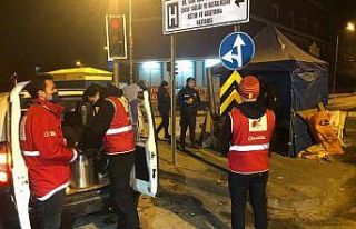 Türk Kızılay ekipleri Ankara’da soğuk havada...