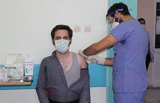 Türkeli’de ilk korona aşıları vuruldu