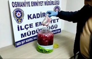 Turşu bidonundan uyuşturucu çıktı