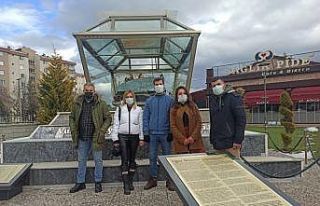 Uğur Mumcu için 847 kilometrelik yolculuk