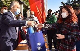 Üniversite adaylarına Bursa Büyükşehir desteği