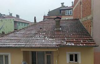 Uşak’ta dolu yağışı etkili oldu
