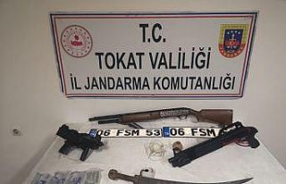 Uyuşturucu operasyonunda dönüştürülmüş uzi...