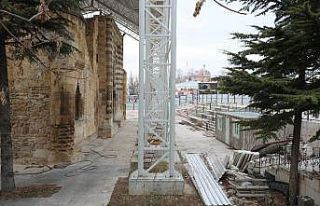 Vakıflar Bölge Müdürlüğü’nden tarihi medrese...