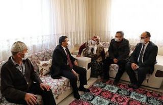 Vali Atay Şehit ailesini ziyaret etti